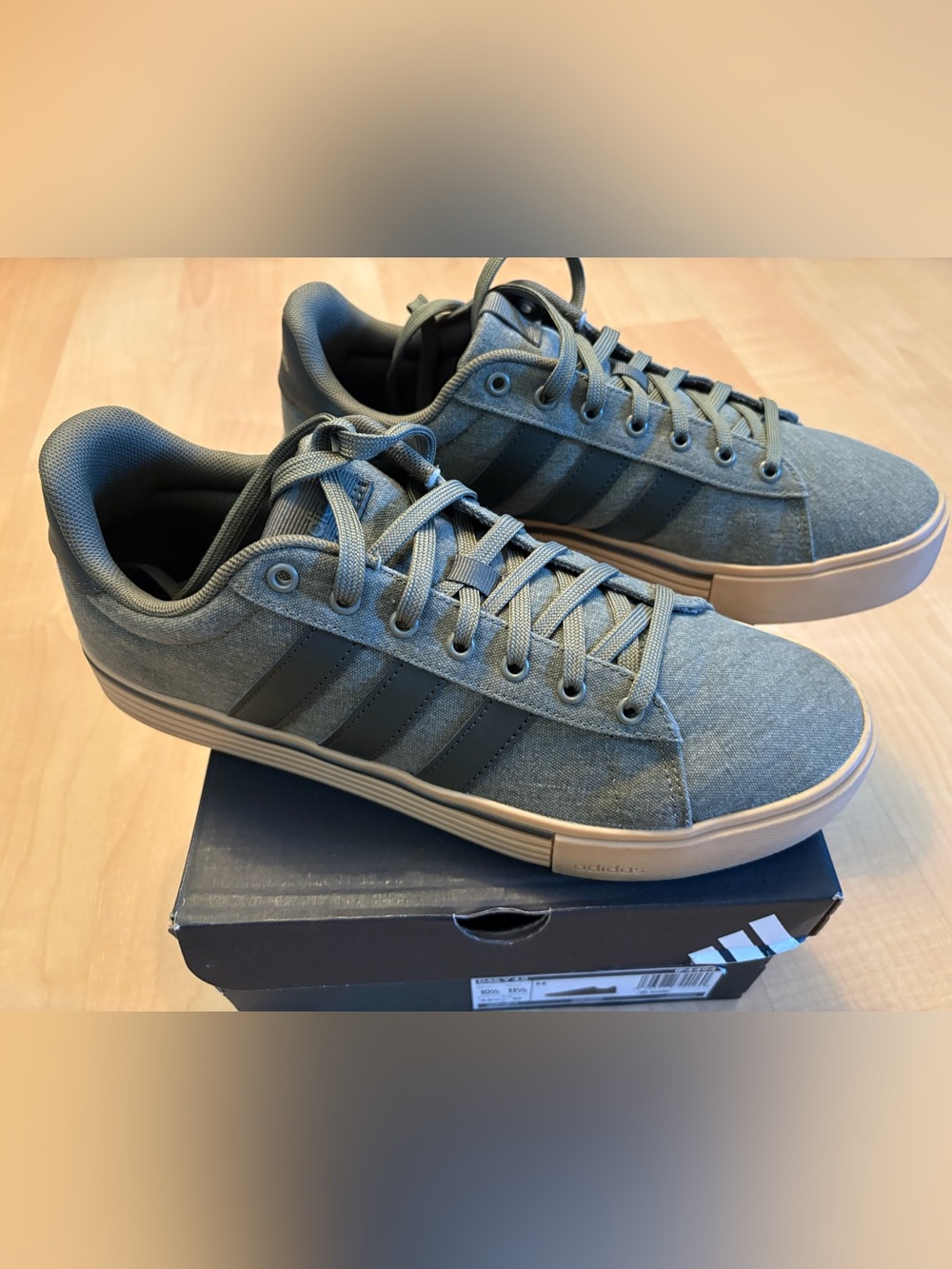Adidas Men’s Daily 4.0 
Size 10.5